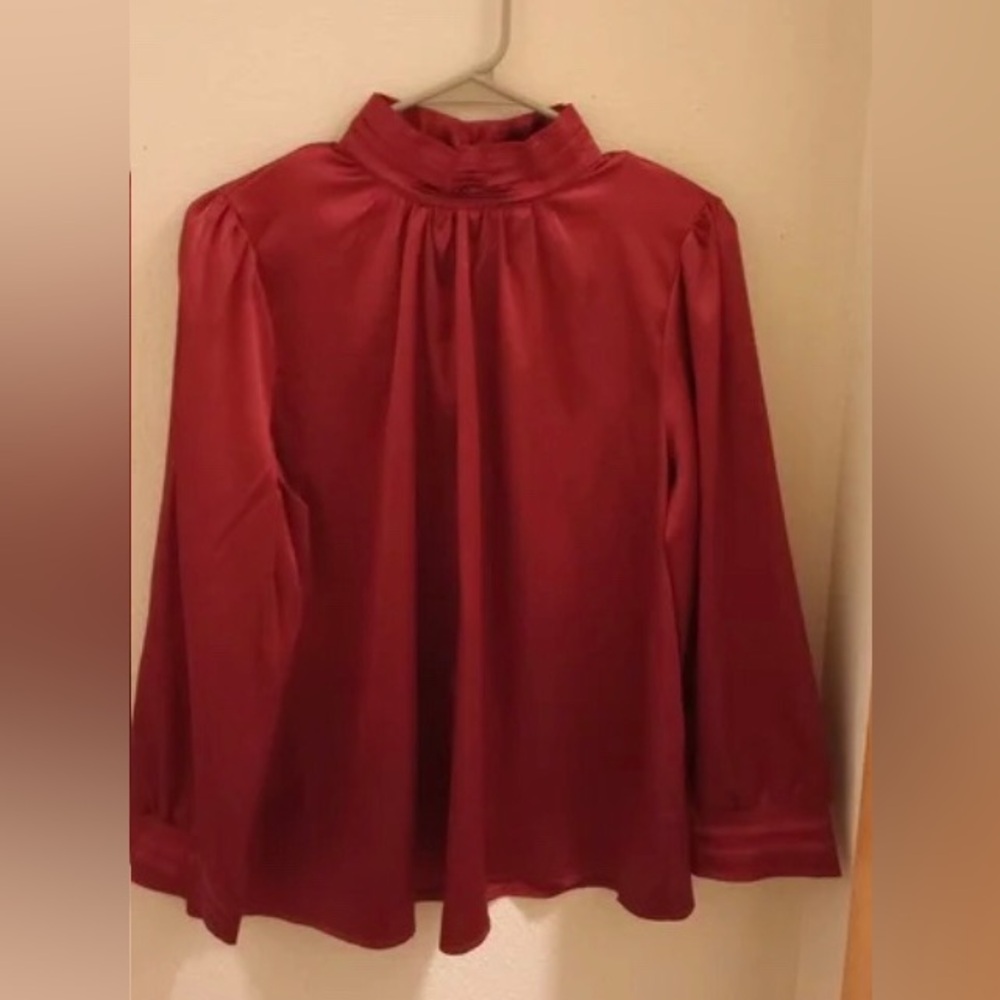 Women’s long sleeve, wine red Celmia silky top in good condition